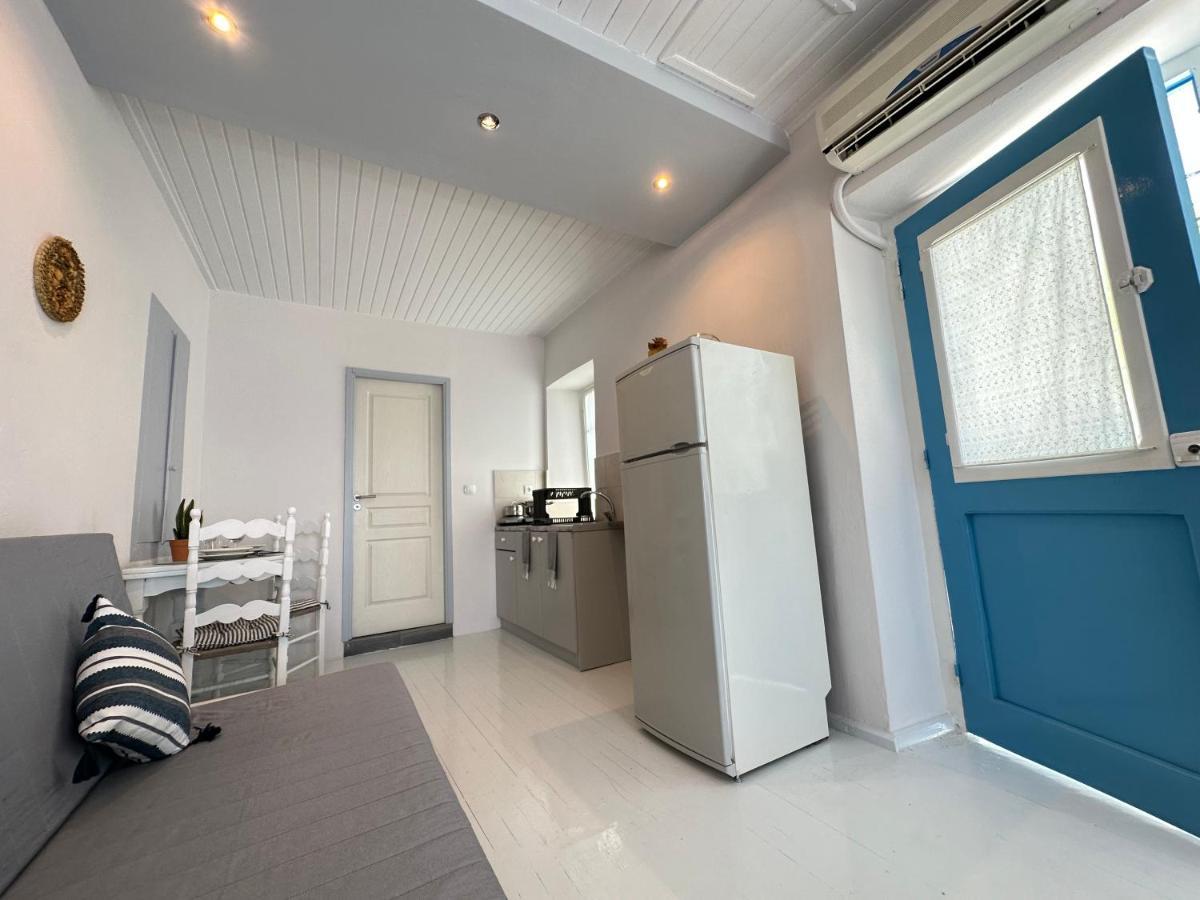 Brinia Cosy Apartment Poros Town Exterior photo