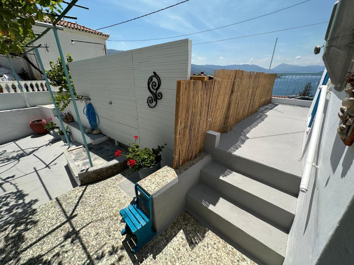 Brinia Cosy Apartment Poros Town Exterior photo